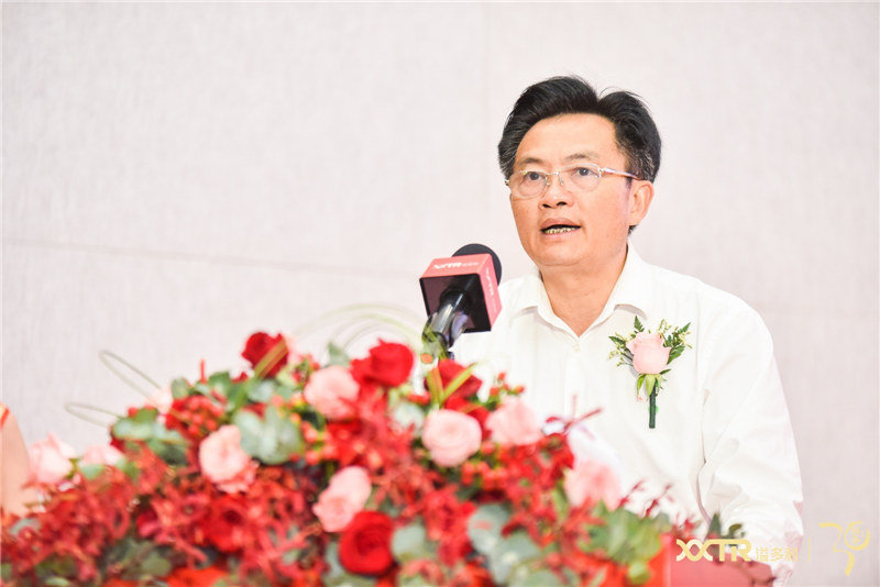 6?；莸湟患堆彩釉?jpg