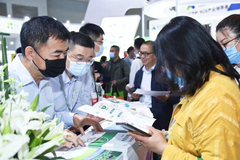 1618835319320415.jpg 驻足2.jpg