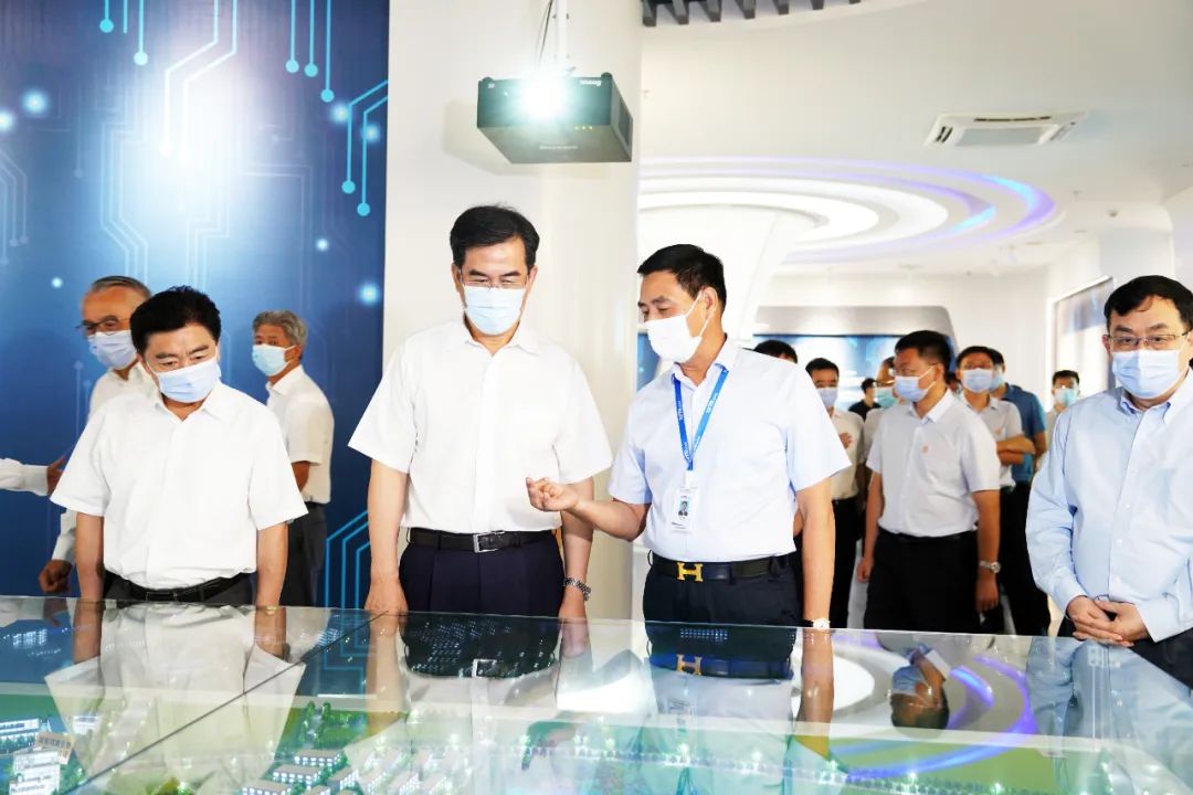 1661844535743169.jpg 02.jpg